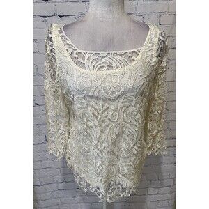 Vicki Wayne Cream lace flared top with Lace shell 3/4 Belle Sleeves Size Medium